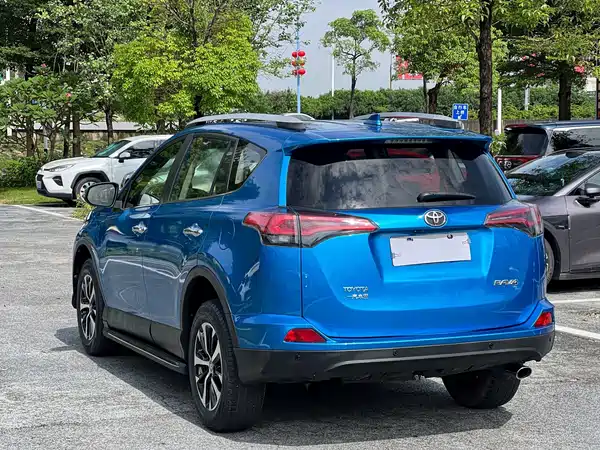 Toyota RAV4 2017