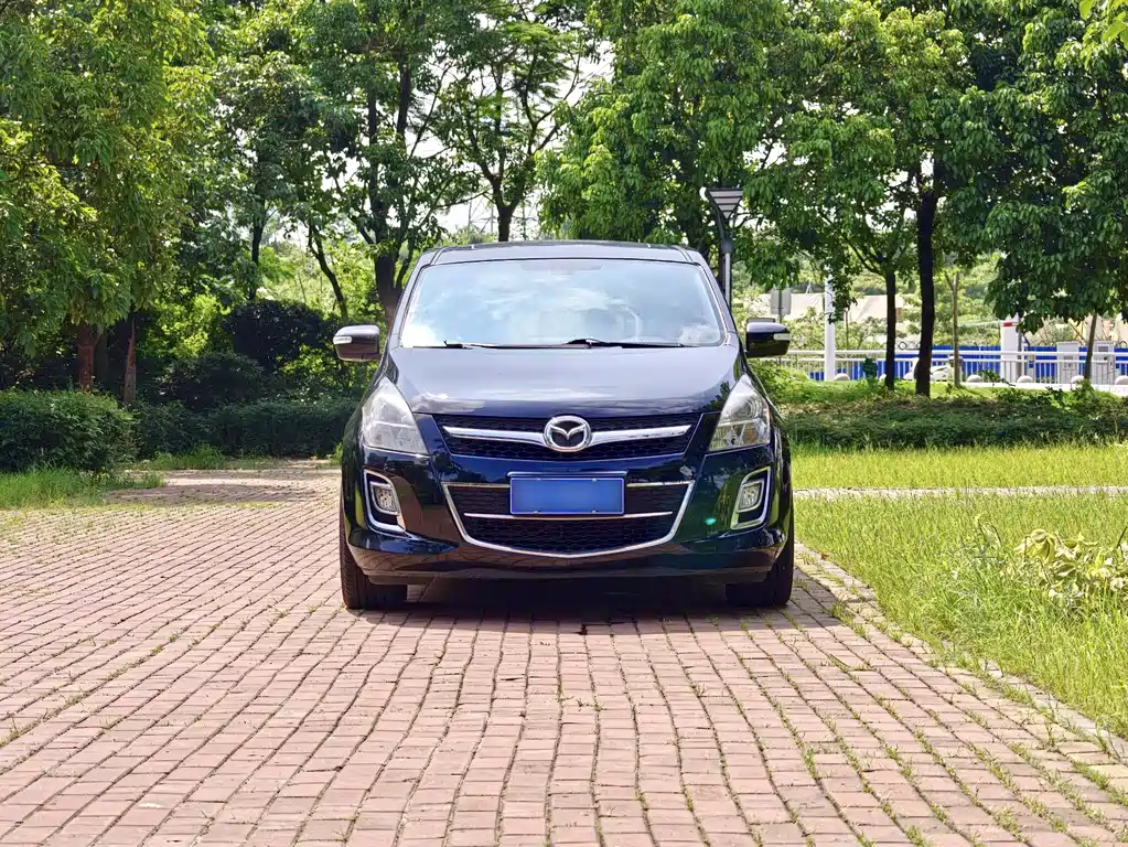 Mazda 8 2013