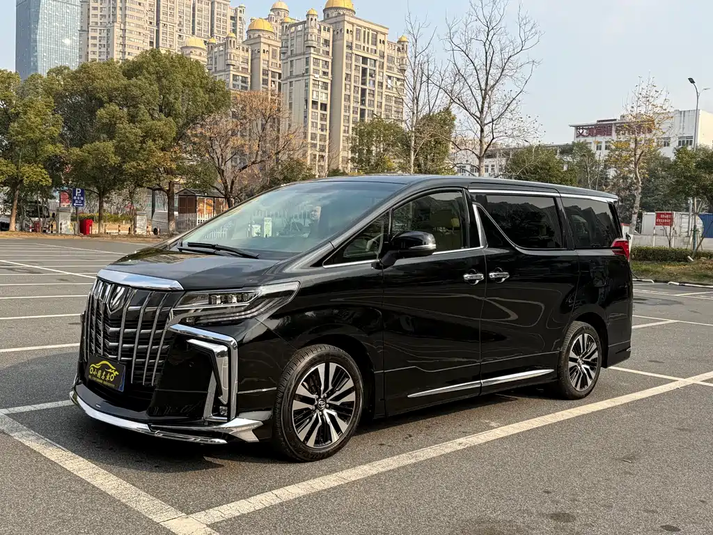 Toyota Alphard 2015 — фото 1
