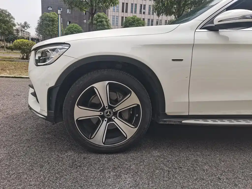 Mercedes-Benz GLC 2022 — фото 16