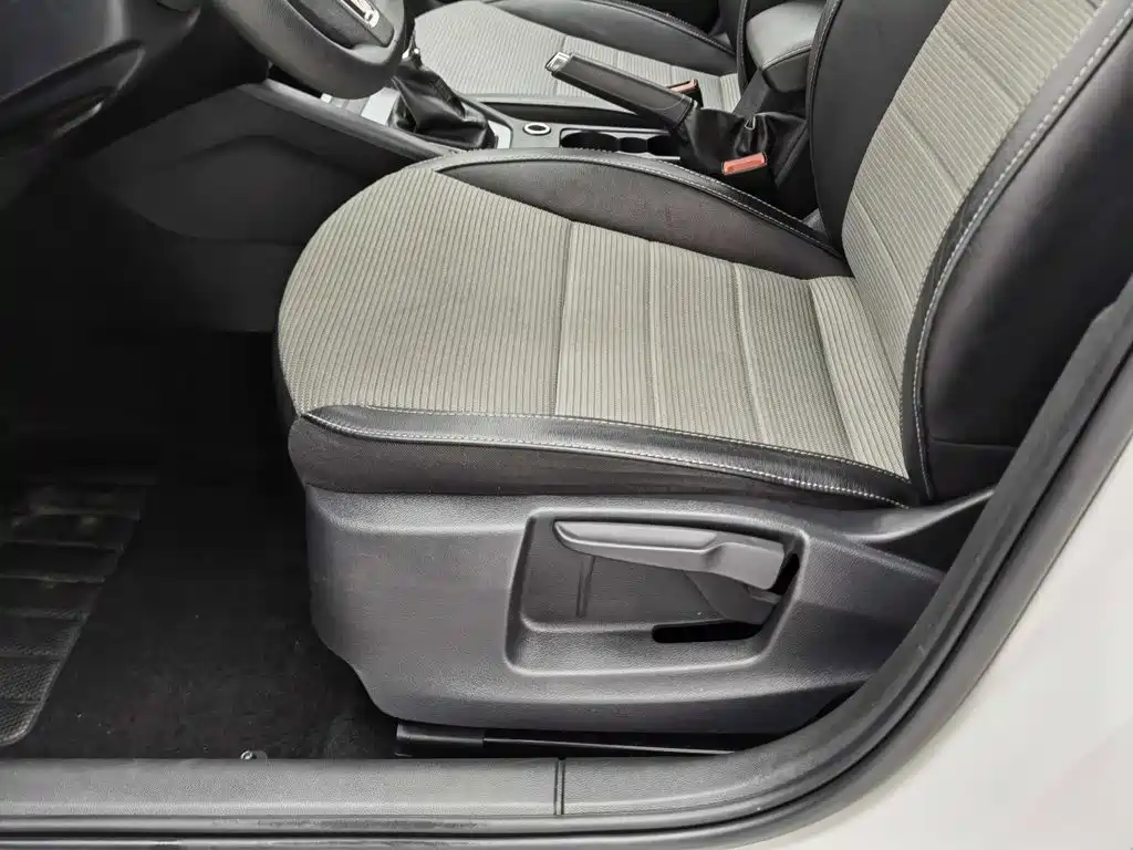 Skoda Octavia 2016 — фото 20