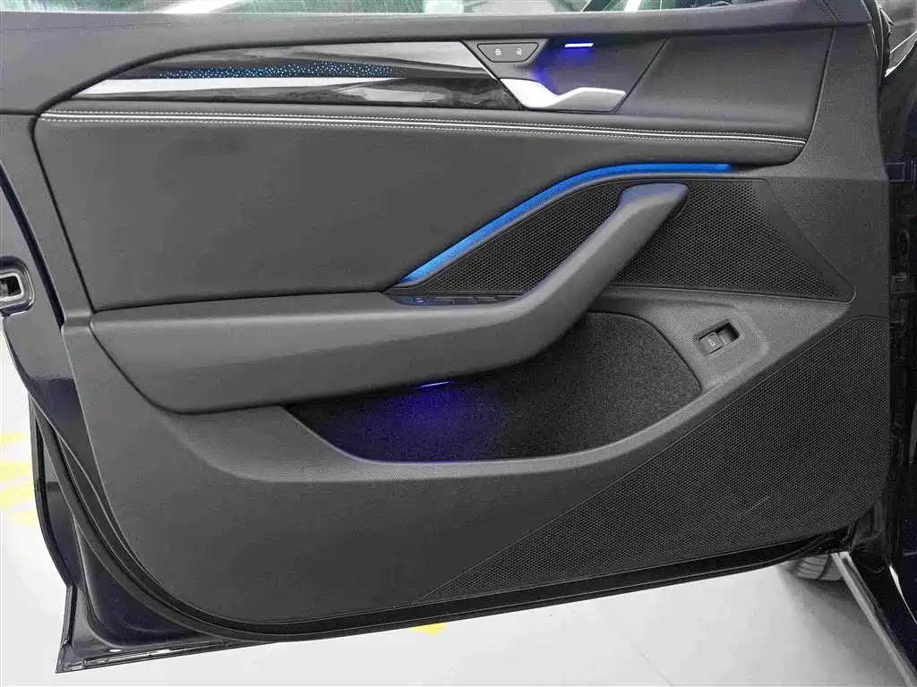 Volkswagen Magotan 2024