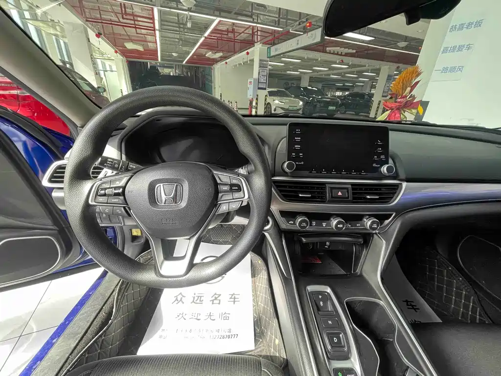 Honda Accord 2020 — фото 12