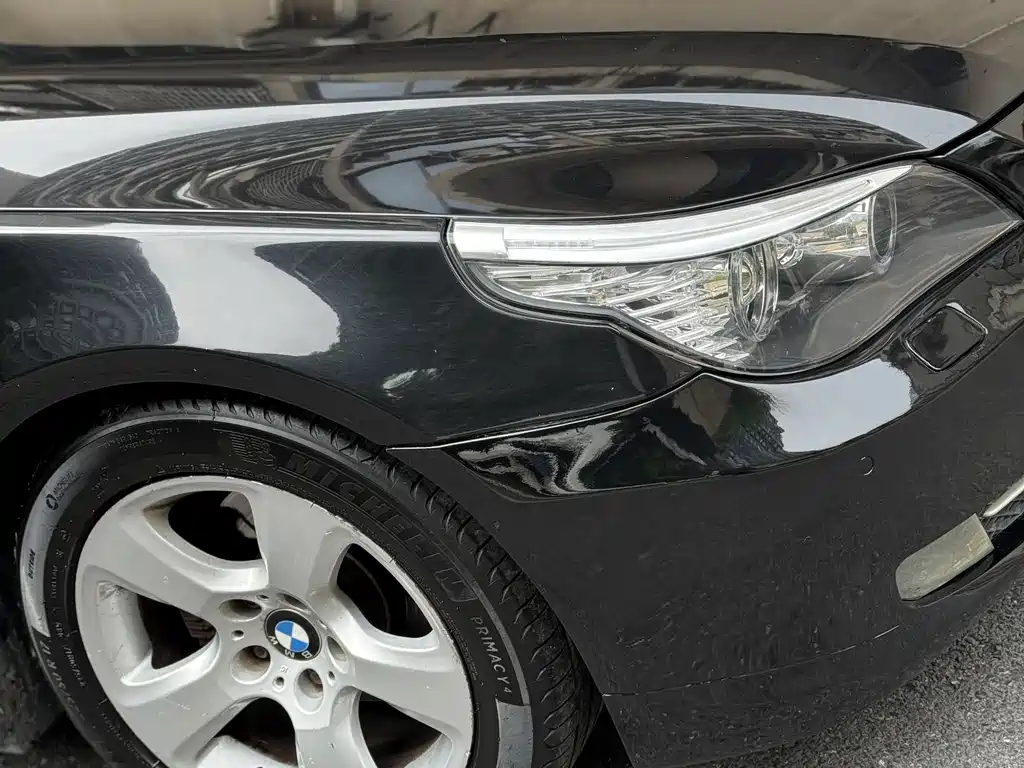 BMW 5 Series 2010 — фото 20