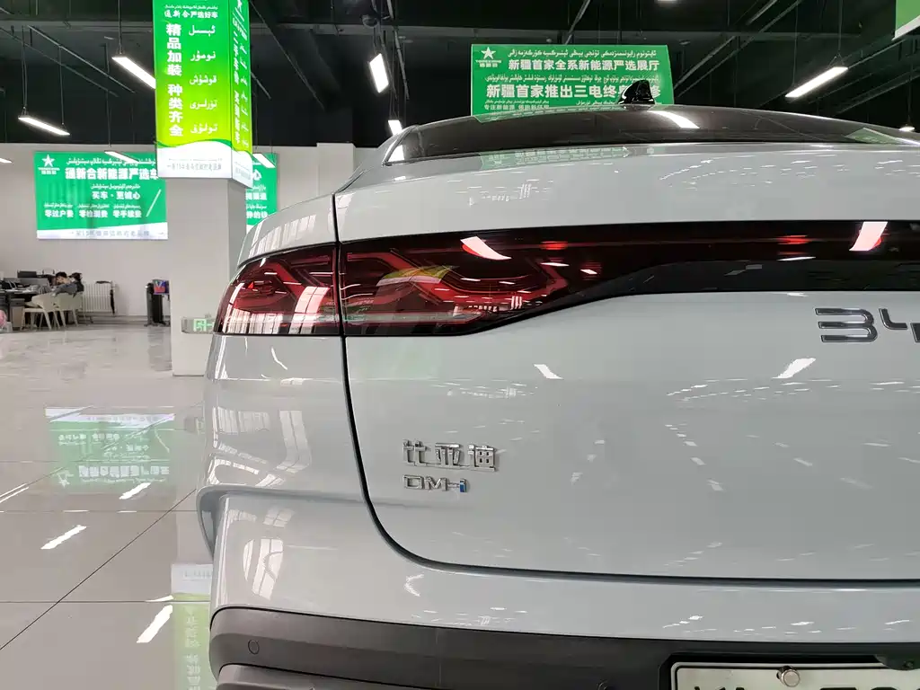 BYD Qin L 2025 — фото 17