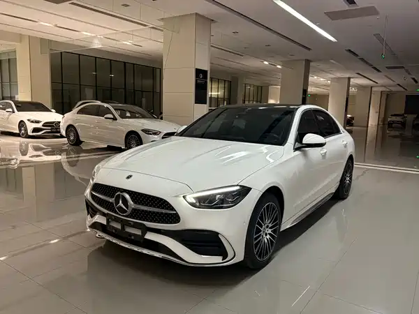 Mercedes-Benz C-Class 2024