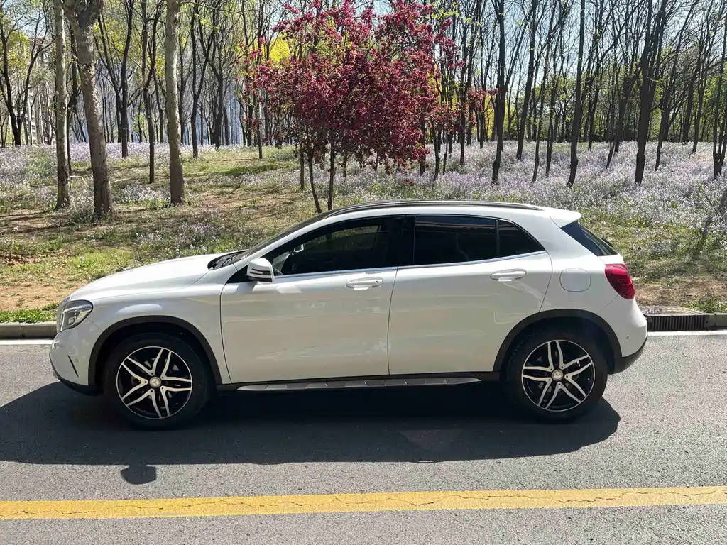 Mercedes-Benz GLA 2015 — фото 4