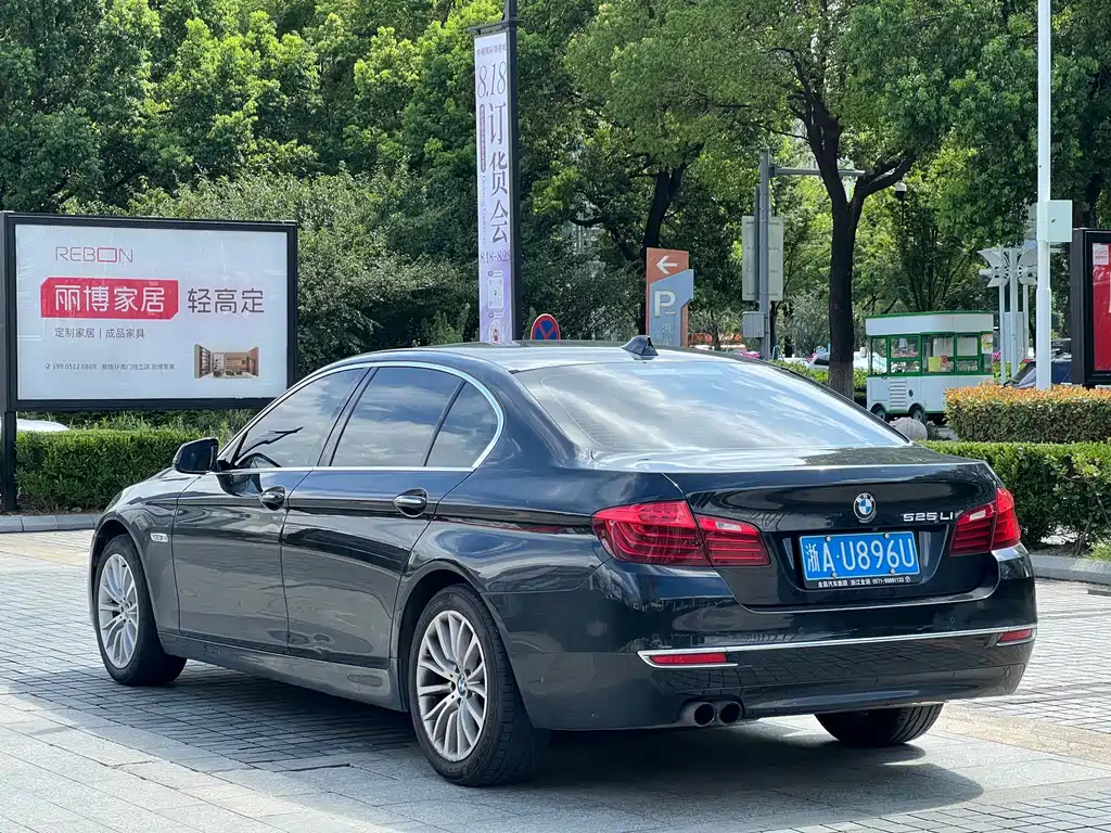 BMW 5 Series 2017 — фото 3