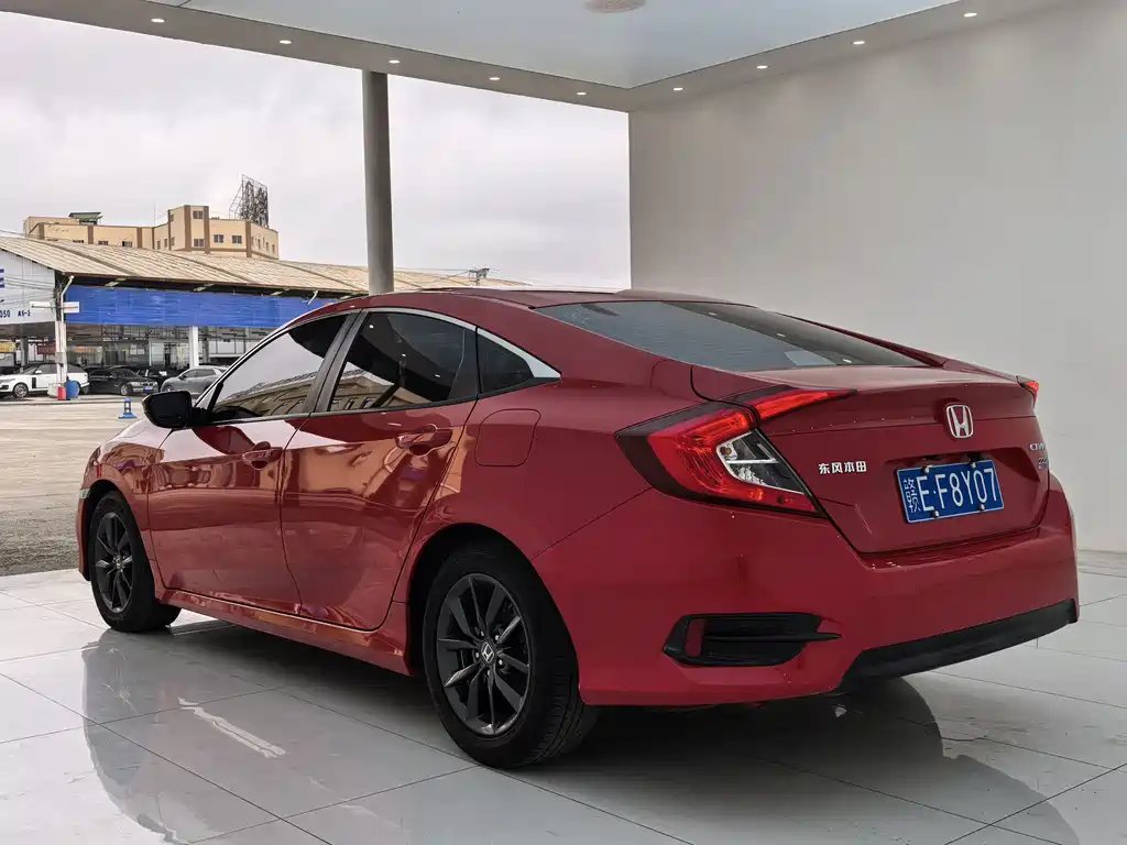 Honda Civic 2022 — фото 15