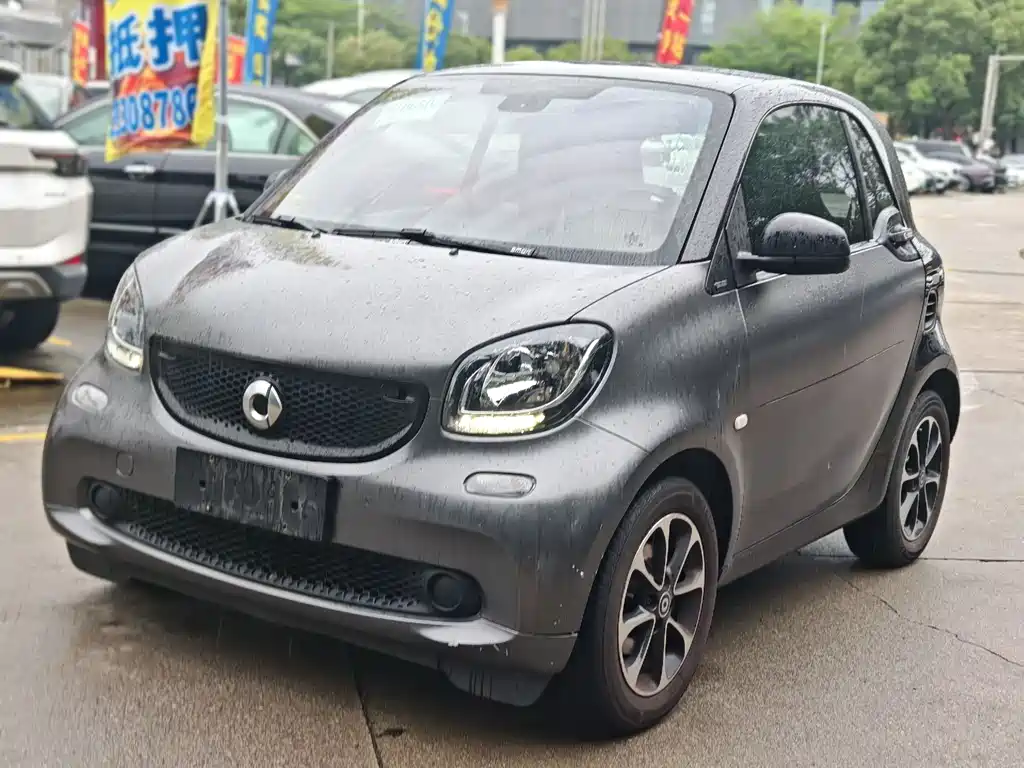 smart Fortwo 2016 — фото 1