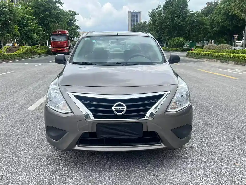 Nissan Sunny 2017 — фото 2