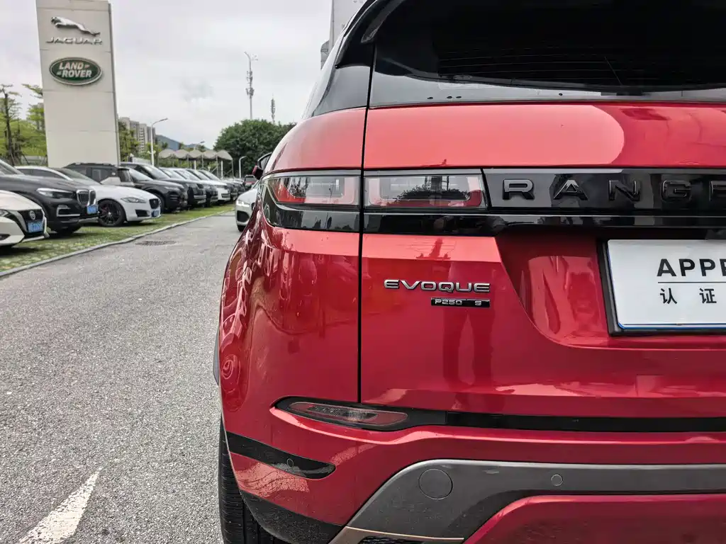 Land Rover Evoque 2020 — фото 12