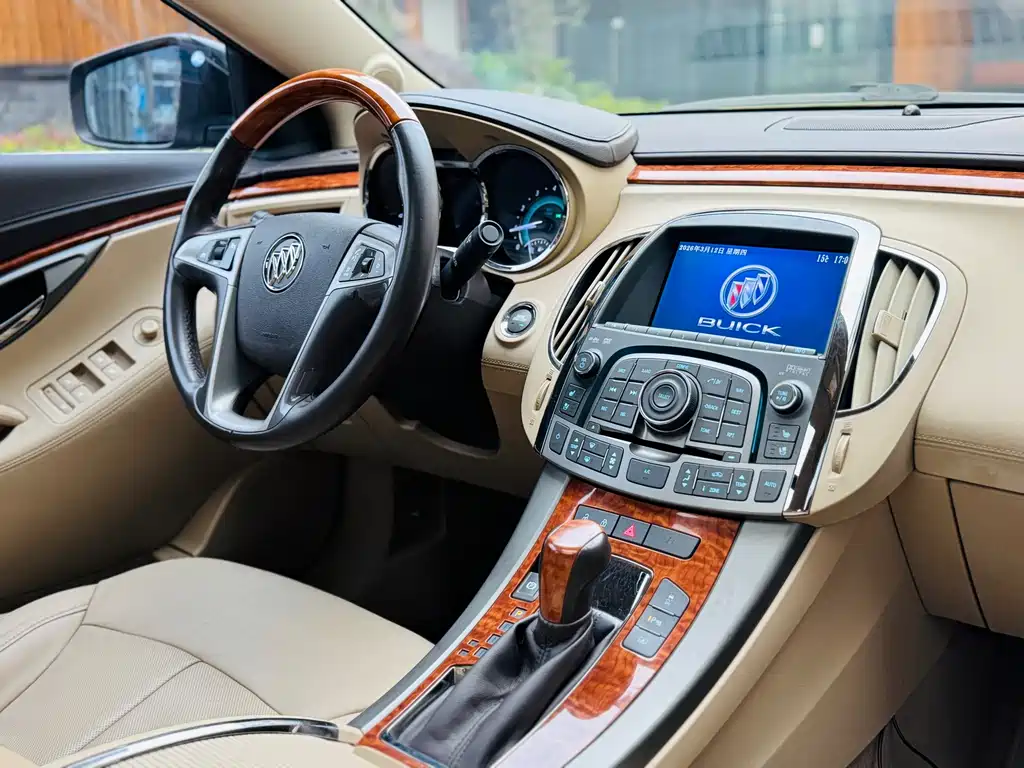 Buick LaCrosse 2013 — фото 9