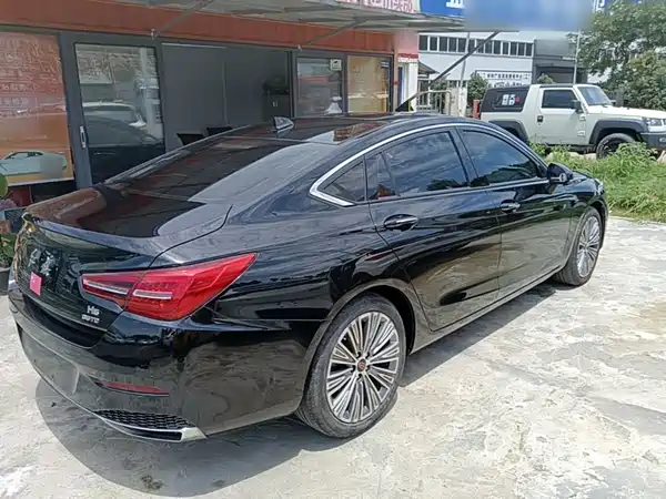 Hongqi H5 2022