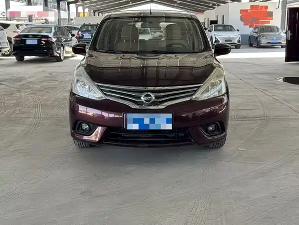 Nissan Livina 2014