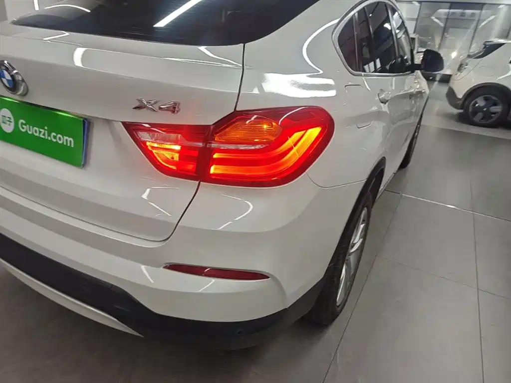 BMW X4 2016 — фото 8