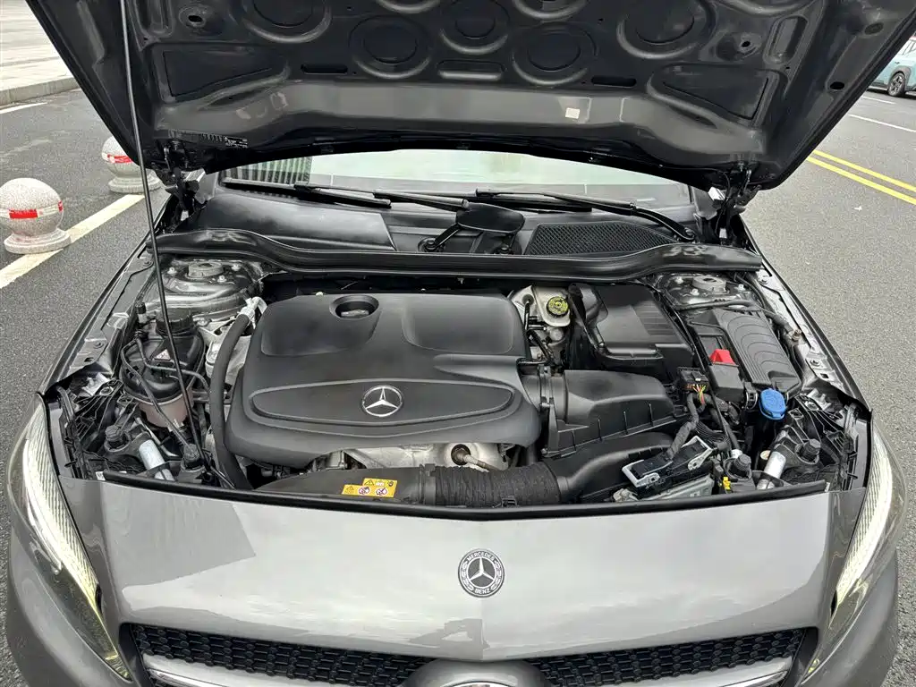 Mercedes-Benz A-Class 2017 — фото 10