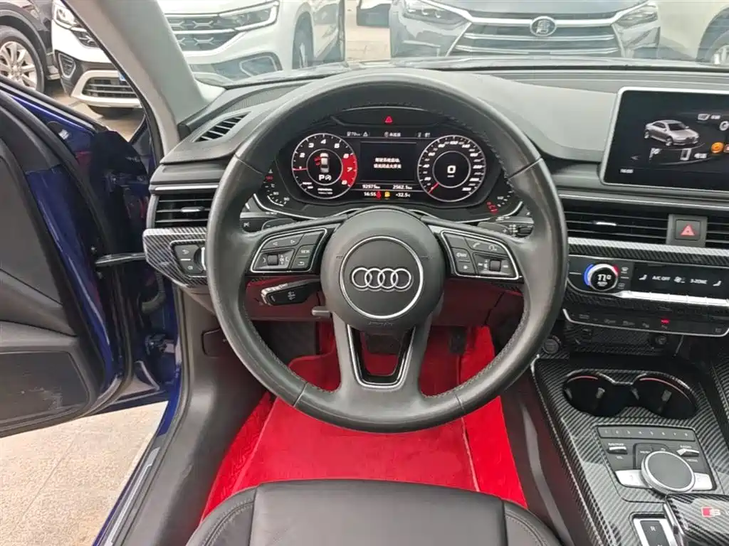 Audi A4L 2020 — фото 11