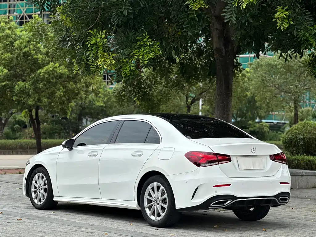 Mercedes-Benz A-Class 2019 — фото 11
