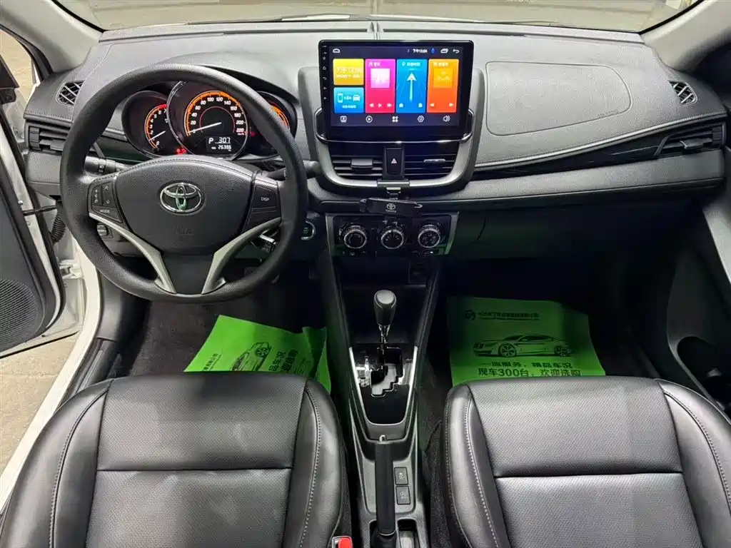 Toyota Yaris L 2022 — фото 14