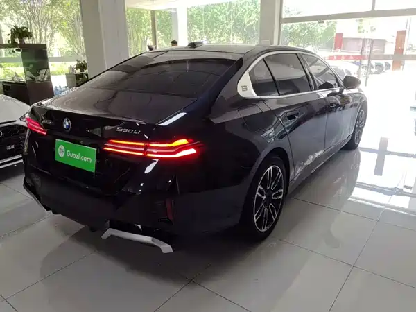 BMW 5 Series 2025