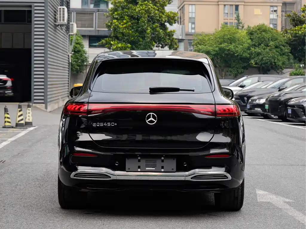Mercedes-Benz EQS SUV 2024