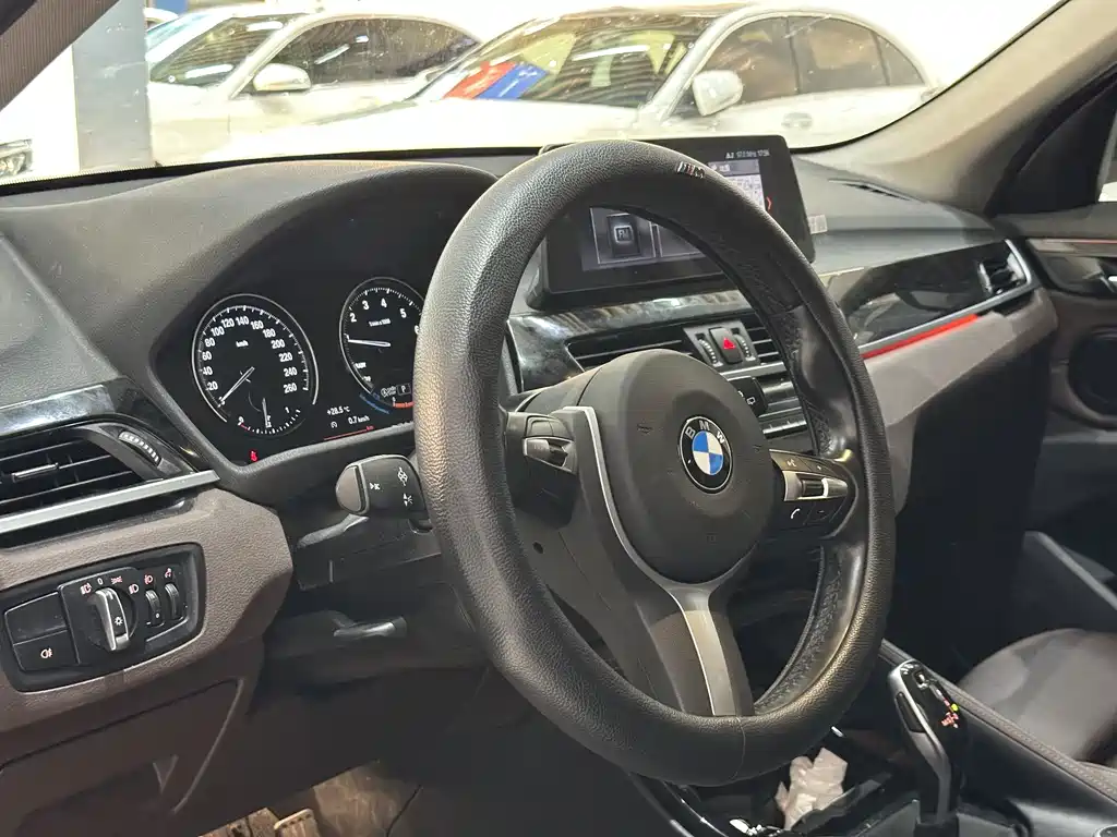 BMW X1 2020 — фото 10