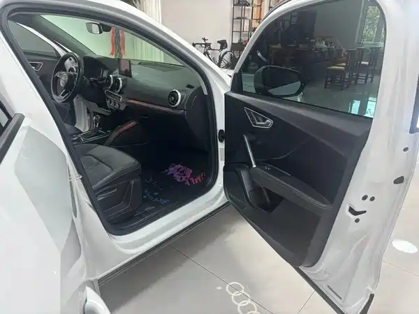 Audi Q2L 2022
