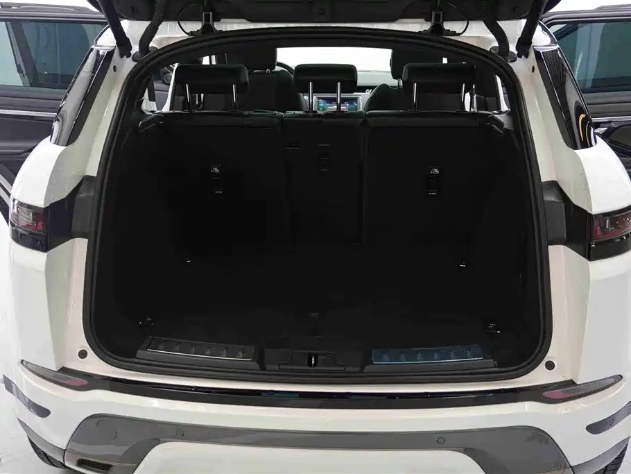 Land Rover Evoque 2021 — фото 27