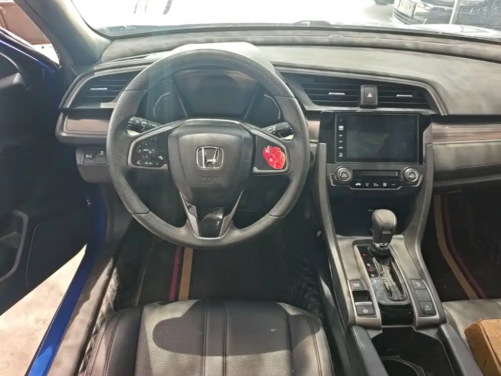 Honda Civic 2020 — фото 11