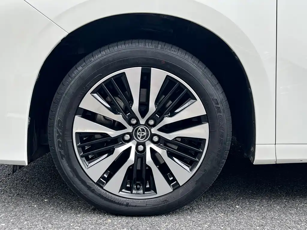 Toyota Alphard 2018 — фото 19