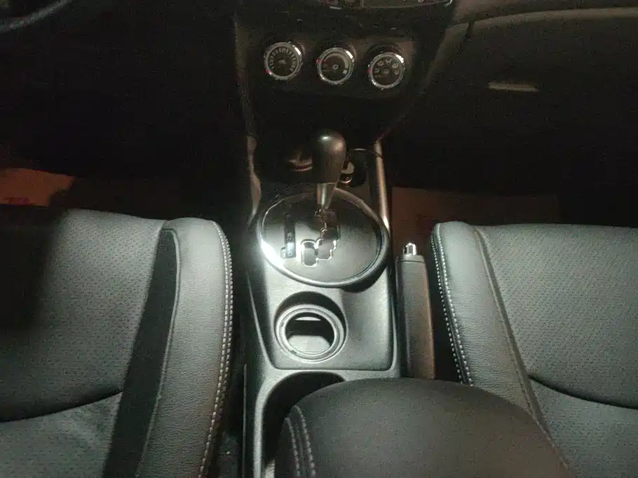 Mitsubishi Jinxuan ASX 2017 — фото 16