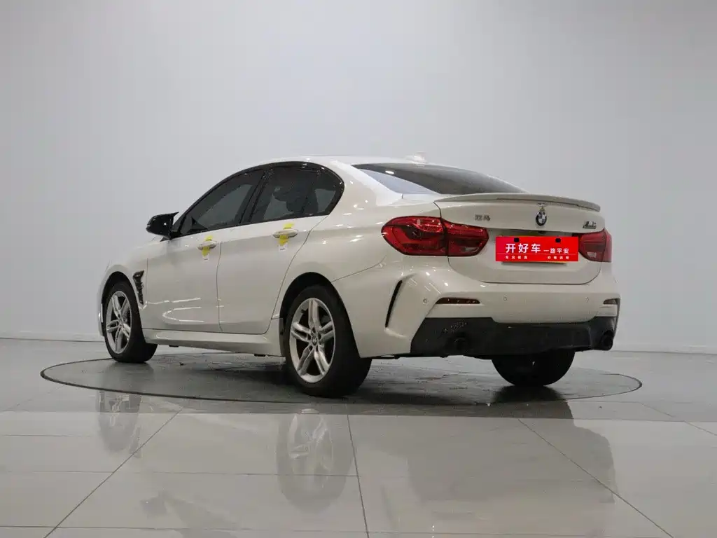 BMW 1 Series 2022