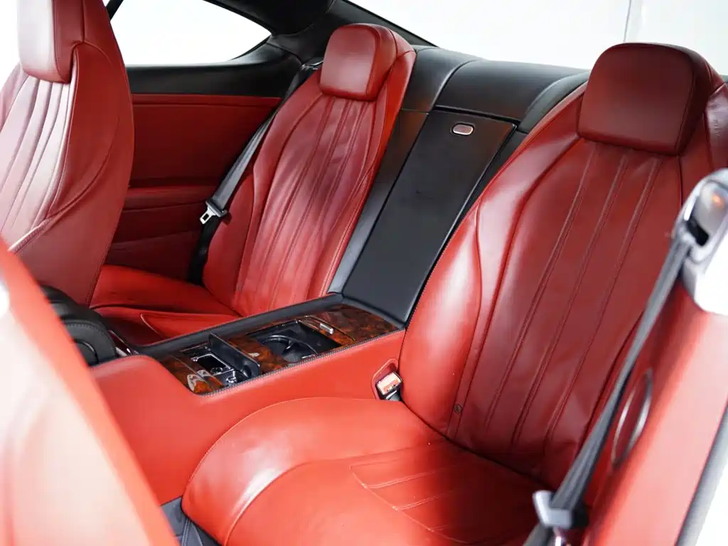 Bentley Continental 2012 — фото 33