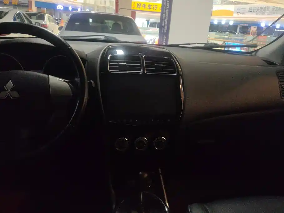 Mitsubishi Jinxuan ASX 2017 — фото 13