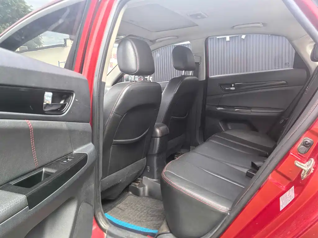 Changan Eado 2015 — фото 11