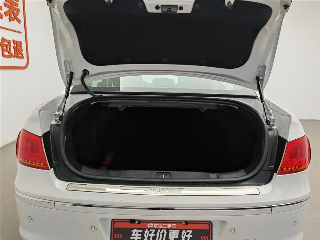 Peugeot 408 2014 — фото 16