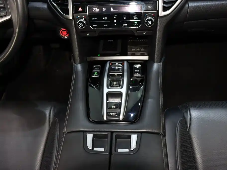 Honda UR-V 2017 — фото 15