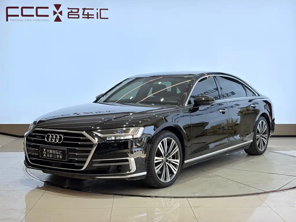 Audi A8 2020 — фото 1