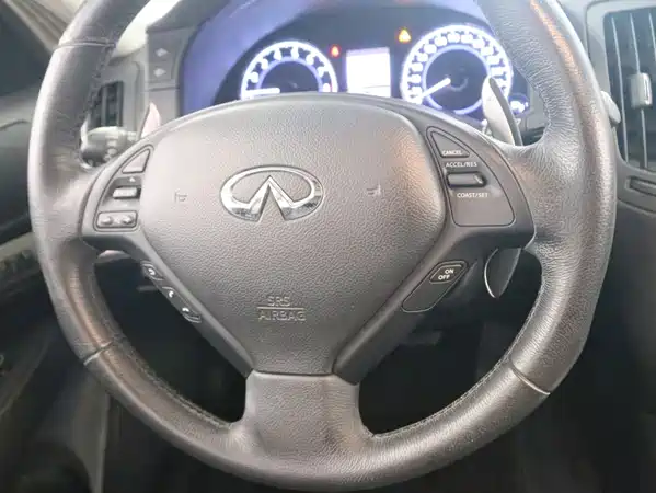 Infiniti G Series 2011