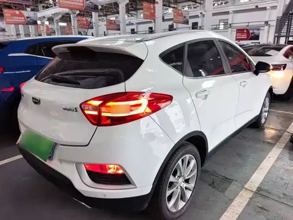 Geely Emgrand GS 2016