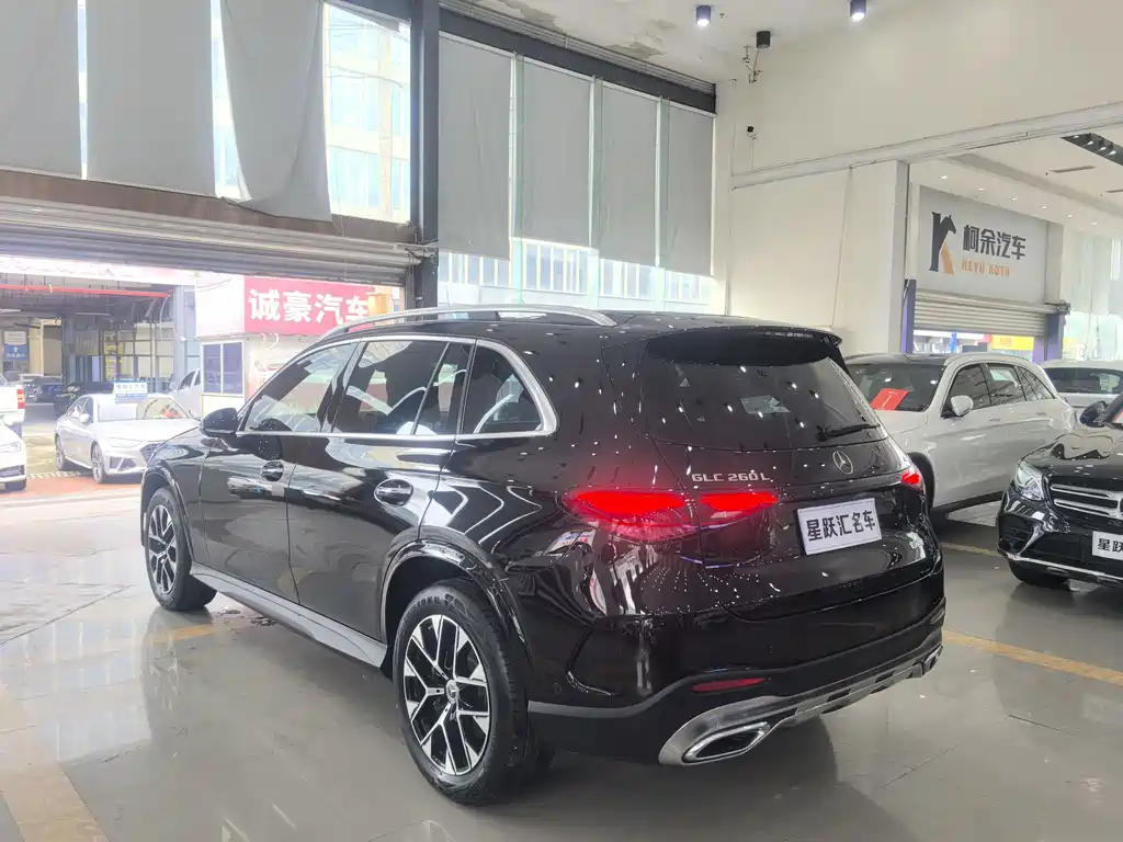 Mercedes-Benz GLC 2023