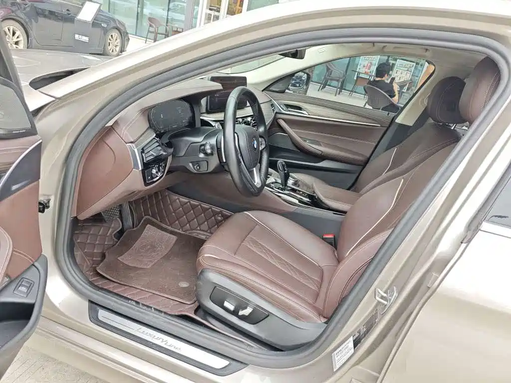 BMW 5 Series 2022