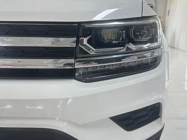 Volkswagen Tharu 2021