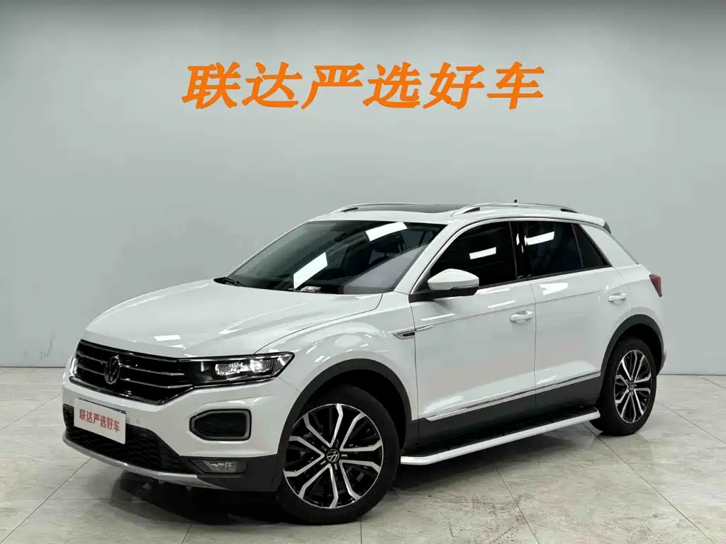 Volkswagen T-Roc 2023 — фото 1