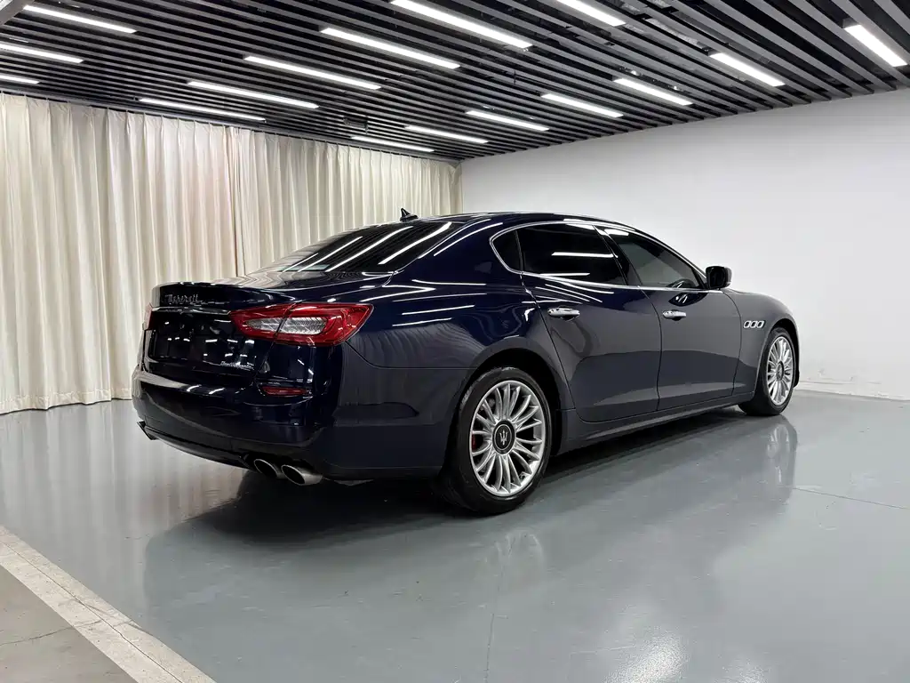 Maserati Quattroporte 2013 — фото 23