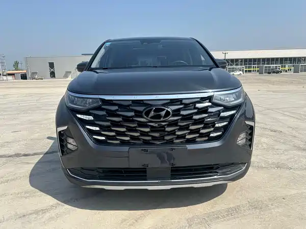 Hyundai Custin 2023