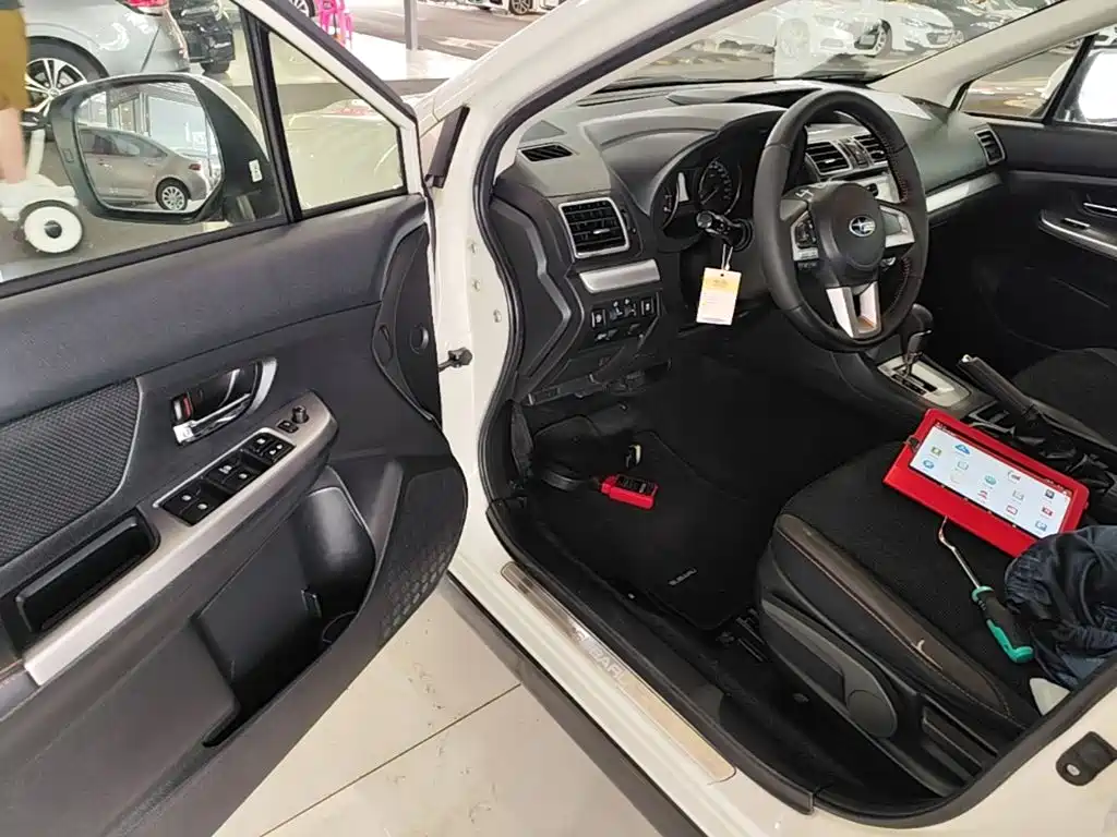 Subaru XV 2016 — фото 16