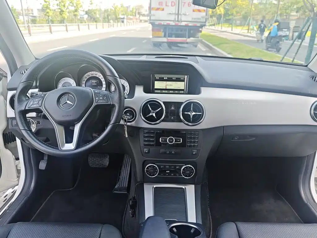 Mercedes-Benz GLK-Class 2014 — фото 12