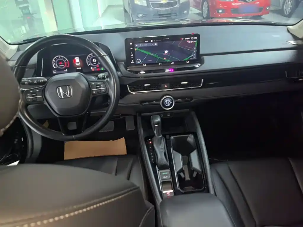 Honda Inspire 2024 — фото 10